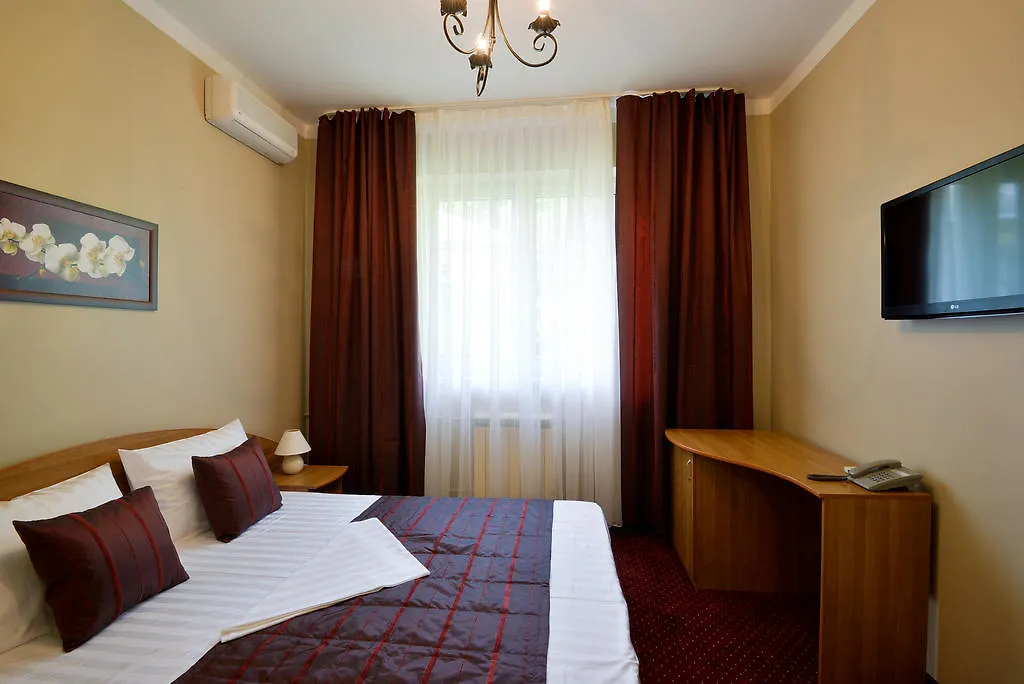 Hotel Romanov Sochi 2*,